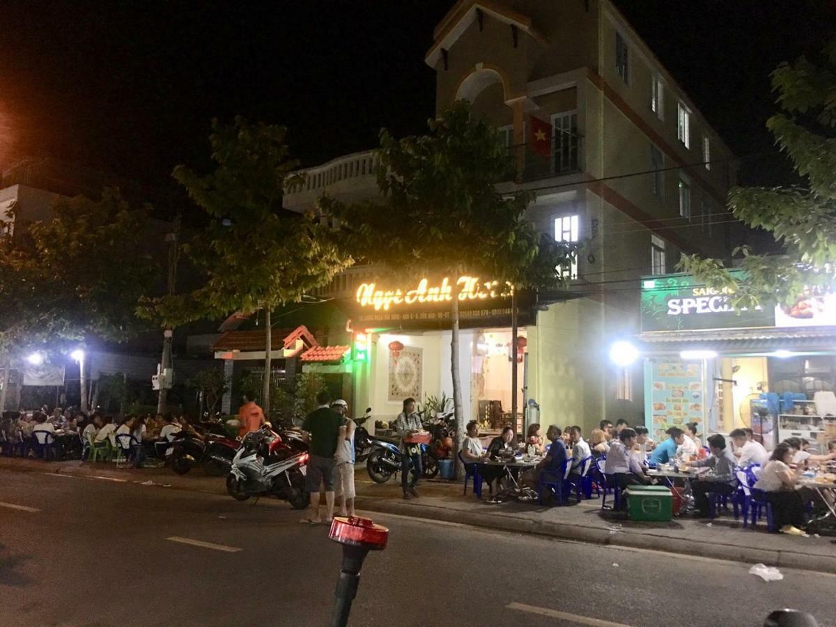 Ngoc Anh Hotel Chi Khu Co Ong Bagian luar foto